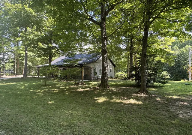 Photo 3 of Single family home for sale at 378 Shugars Hl Rd, Liberty, KY 42539 | MLS# 26018422 | Listing updated on 2026-09-01