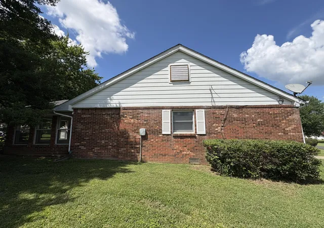 Photo 4 of Single family home for sale at 123 Willett St, Fancy Farm, KY 42039 | MLS# 26018344 | Listing updated on 2026-09-01