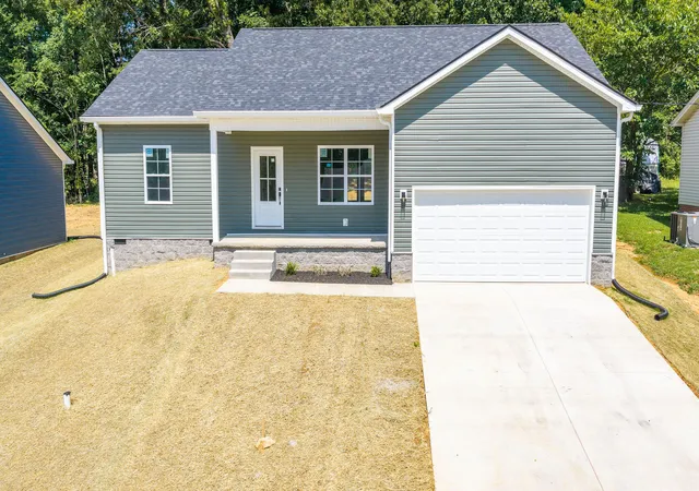 Homes for sale in Hopkinsville, KY | 320 Pine Hill Dr, Hopkinsville, KY 42240 | MLS# 26018370