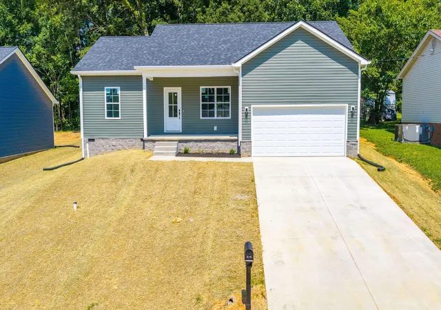 Homes for sale in Hopkinsville, KY | 320 Pine Hill Dr, Hopkinsville, KY 42240 | MLS# 26018370