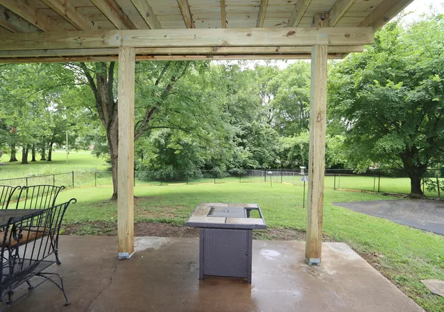 Photo 3 of Single family home for sale at 3504 Bahama Dr, Hopkinsville, KY 42240 | MLS# 26018390 | Listing updated on 2026-07-18
