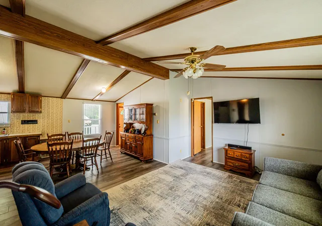 Homes for sale in Eddyville, KY | 934 Cantrell Rd, Eddyville, KY 42038 | MLS# 26018395