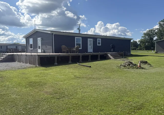 image of 150 Village Ln, Russell Springs, KY 42642 | MLS# 26018399