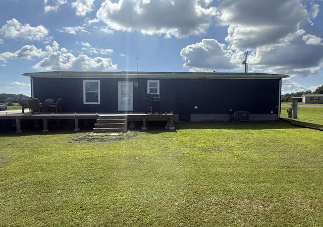 image of 150 Village Ln, Russell Springs, KY 42642 | MLS# 26018399