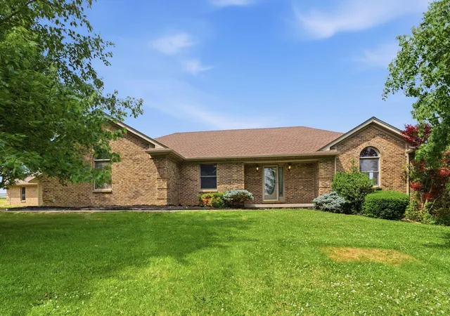 Photo 1 of Sale Pending at 716 Smith Martin Ln, Cynthiana, KY 41031 | MLS# 26018681 | Listing updated on 2026-09-11
