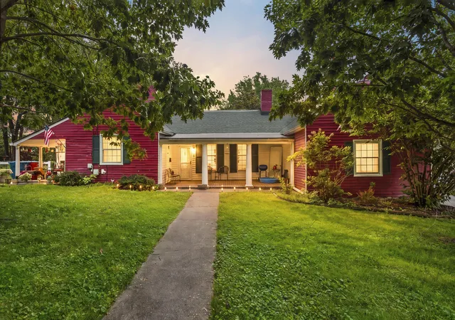 Photo 1 of Multi family home for sale at 209 S 1st Street, Nicholasville, KY 40356 | MLS# 26018793 | Listing updated on 2026-08-04