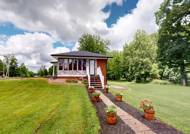 Photo 2 of Single family home for sale at 19782 W Us Hwy 60, Olive Hill, KY 41164 | MLS# 26018589 | Listing updated on 2026-09-20
