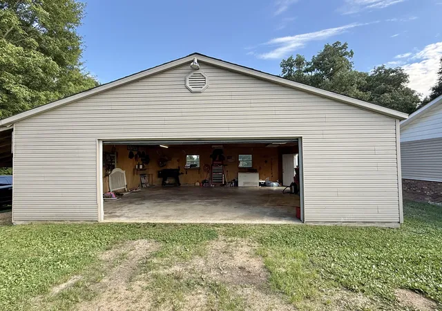 Photo 2 of Single family home for sale at 1443 Burnetts Chapel Rd, Farmington, KY 42040 | MLS# 26018790 | Listing updated on 2026-08-12