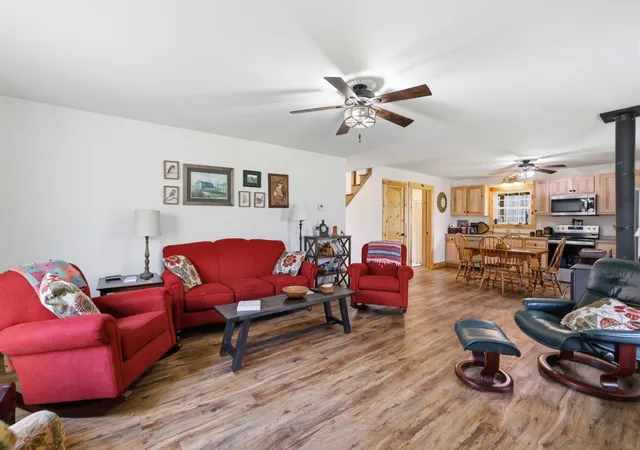 Photo 4 of Single family home for sale at 376 Shugars Hl Rd, Liberty, KY 42539 | MLS# 26018699 | Listing updated on 2026-09-01