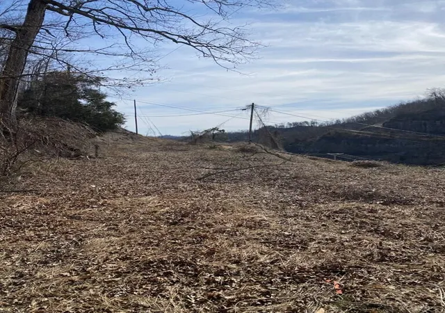 Photo 3 of Single family home for sale at 980 Bess Daniels Dr, Prestonsburg, KY 41653 | MLS# 26019337 | Listing updated on 2026-07-21