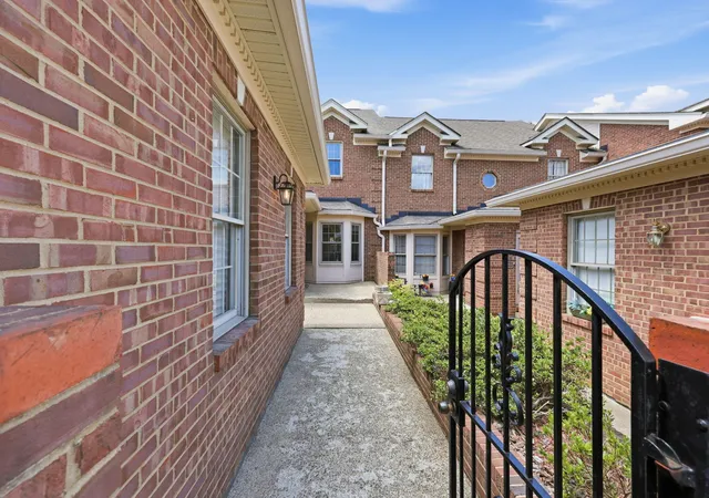 Photo 3 of Townhouse for sale at 2208 Stone Garden Ln, Lexington, KY 40513 | MLS# 26019772 | Listing updated on 2026-09-14