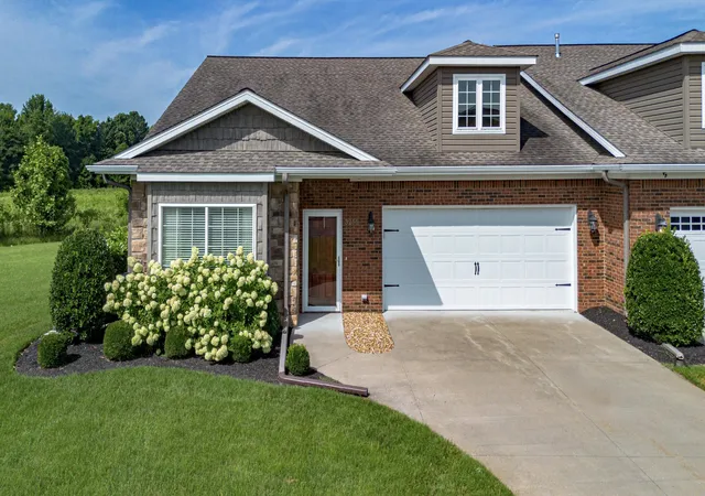 Photo 1 of Sale Pending at 3258 Mallard Cir, Paducah, KY 42001 | MLS# 26019898 | Listing updated on 2026-09-14