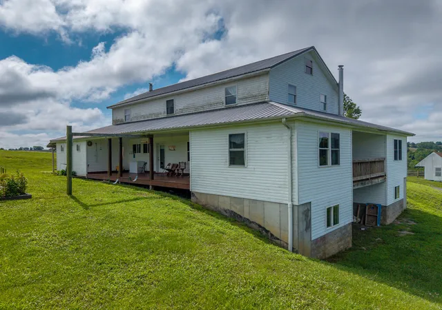 Photo 2 of Single family home for sale at 925 Sunset Locust Rd, Hillsboro, KY 41049 | MLS# 26018623 | Listing updated on 2026-07-18