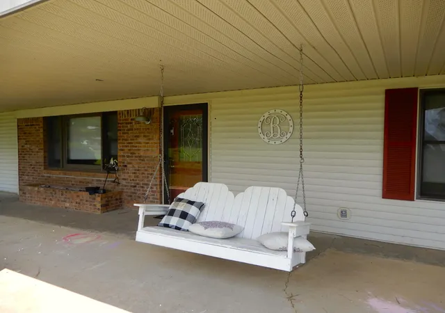 Photo 4 of Single family home for sale at 1875 State Route 384, Mayfield, KY 42066 | MLS# 26019260 | Listing updated on 2026-09-14
