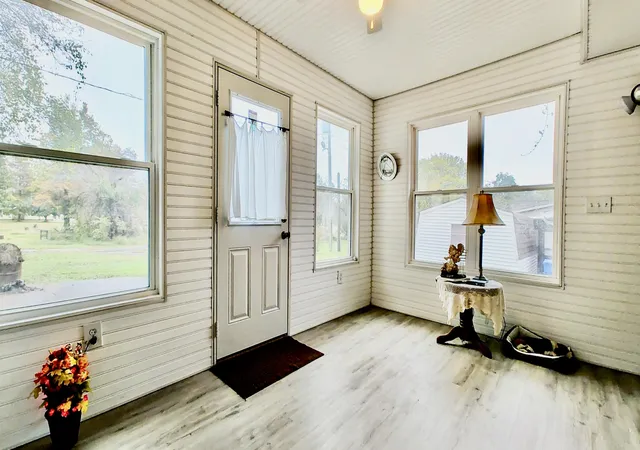 Photo 3 of Single family home for sale at 410 Pecan Dr, Clinton, KY 42031 | MLS# 26018965 | Listing updated on 2026-09-09