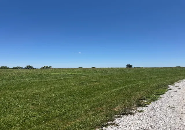 Photo 2 of Land for sale at 405 Arrowhead Springs Ln, Versailles, KY 40383 | MLS# 26018540 | Listing updated on 2026-09-01