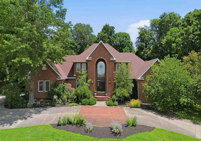 Photo 1 of Single family home for sale at 425 Woodside Dr, Somerset, KY 42503 | MLS# 26019029 | Listing updated on 2026-08-31