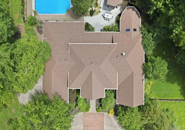 Photo 4 of Sale Pending at 425 Woodside Dr, Somerset, KY 42503 | MLS# 26019029 | Listing updated on 2026-09-13