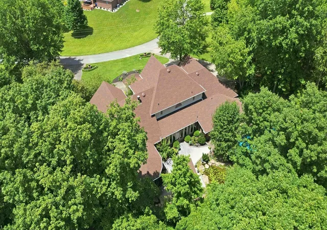Photo 97 of Single family home for sale at 425 Woodside Dr, Somerset, KY 42503 | MLS# 26019029 | Listing updated on 2026-08-31