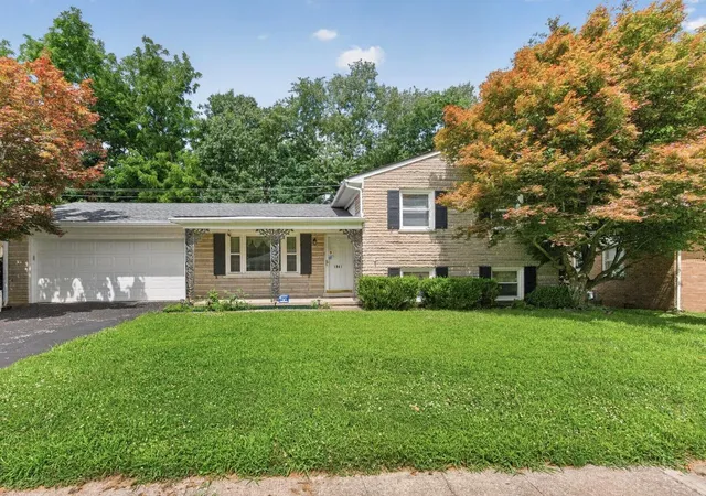 Photo 1 of Sale Pending at 1041 Camellia Dr, Lexington, KY 40504 | MLS# 26018594 | Listing updated on 2026-10-13