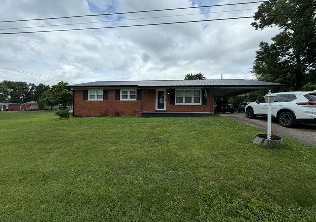 Photo 1 of Sale Pending at 111 Highland Ave, Flemingsburg, KY 41041 | MLS# 26018549 | Listing updated on 2026-07-18