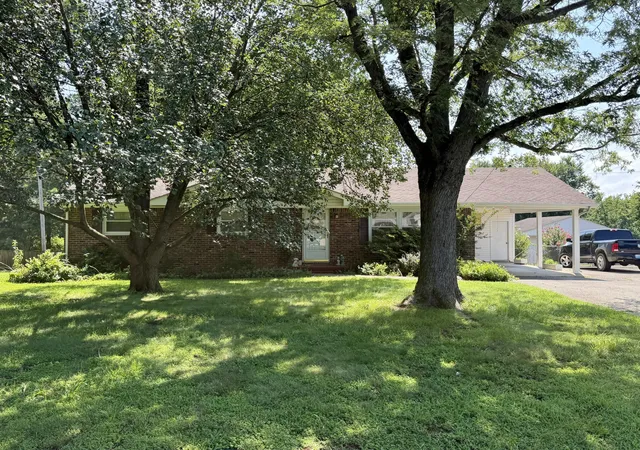 Photo 1 of Single family home for sale at 5830 Merrydale Dr, Paducah, KY 42003 | MLS# 26018553 | Listing updated on 2026-08-25