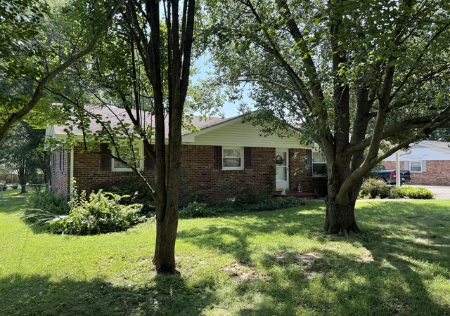 Photo 3 of Single family home for sale at 5830 Merrydale Dr, Paducah, KY 42003 | MLS# 26018553 | Listing updated on 2026-08-25