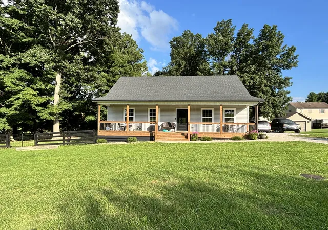 Photo 2 of Single family home for sale at 288 Manchester Ln, Brodhead, KY 40409 | MLS# 26018578 | Listing updated on 2026-10-02