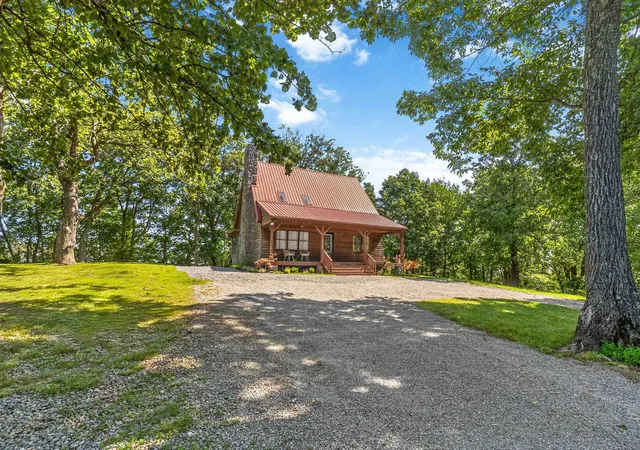 Photo 1 of Sale Pending at 164 Hogue Holw, Junction City, KY 40440 | MLS# 26018643 | Listing updated on 2026-08-28
