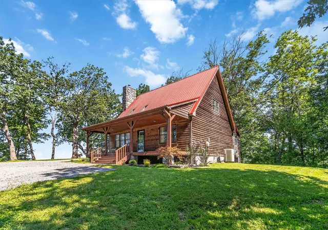 Photo 2 of Sale Pending at 164 Hogue Holw, Junction City, KY 40440 | MLS# 26018643 | Listing updated on 2026-08-28