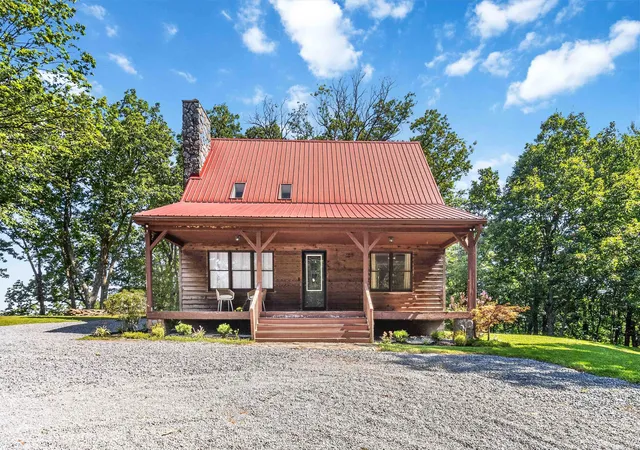 Photo 3 of Sale Pending at 164 Hogue Holw, Junction City, KY 40440 | MLS# 26018643 | Listing updated on 2026-08-28