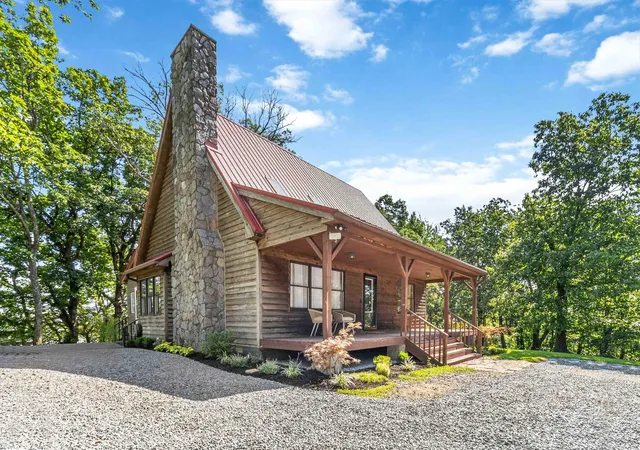 Photo 3 of Sale Pending at 164 Hogue Holw, Junction City, KY 40440 | MLS# 26018643 | Listing updated on 2026-08-28