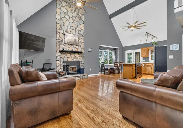 Photo 4 of Sale Pending at 164 Hogue Holw, Junction City, KY 40440 | MLS# 26018643 | Listing updated on 2026-08-28