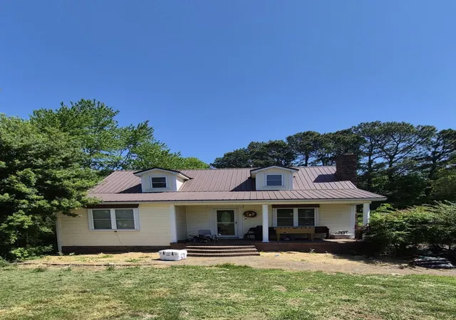 Photo 1 of Single family home for sale at 1446 Ky 440, Mayfield, KY 42066 | MLS# 26018734 | Listing updated on 2026-09-02