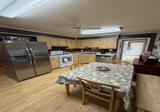 Photo 3 of Single family home for sale at 164 W Tennessee Ave, Corbin, KY 40701 | MLS# 26018670 | Listing updated on 2026-08-19