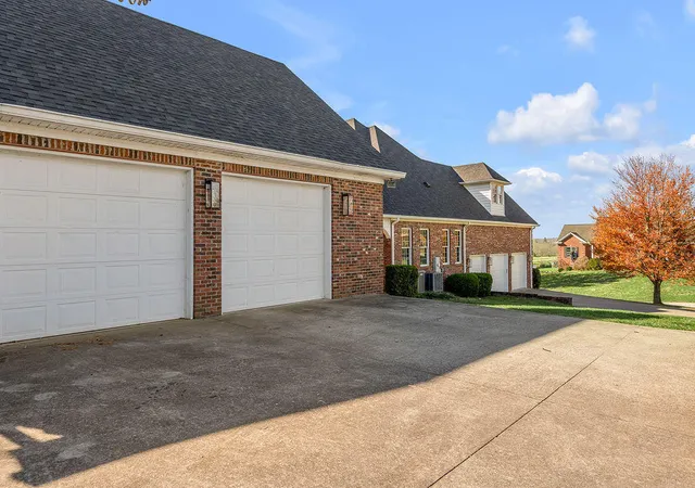 Photo 58 of Single family home for sale at 1056 High Point Dr, Nicholasville, KY 40356 | MLS# 26020099 | Listing updated on 2026-08-02