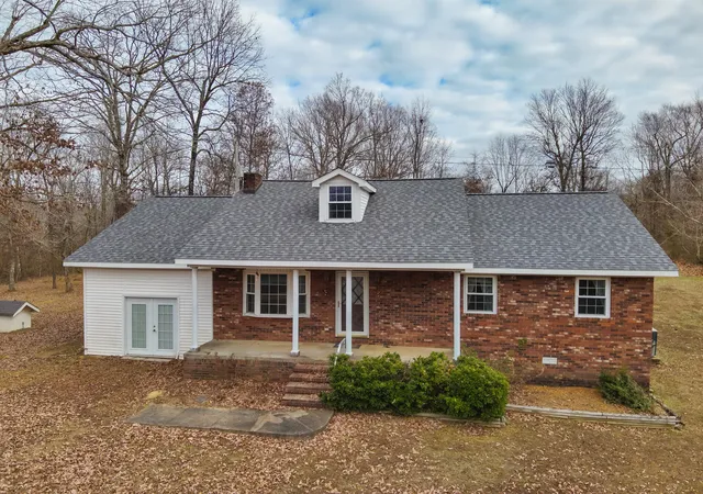 Photo 1 of Single family home for sale at 178 Lawson Ln, Benton, KY 42025 | MLS# 26018883 | Listing updated on 2026-08-31