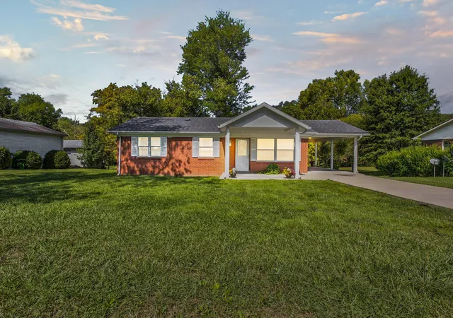 Single family home for sale at 91 1st Street, Clay City, KY 40312 | MLS# 26018853