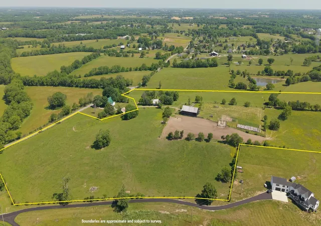 Photo 4 of House for sale at 6236 Mccowans Fry Rd, Versailles, KY 40383 | MLS# 26019159 | Listing updated on 2026-10-13
