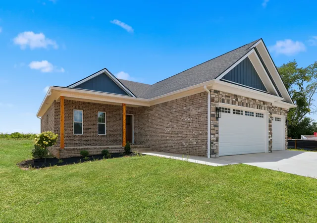 Photo 2 of Single family home for sale at 104 Madison Ave, Nicholasville, KY 40356 | MLS# 26019022 | Listing updated on 2026-07-24