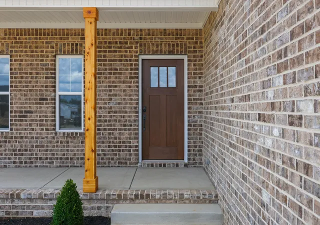 Photo 3 of Single family home for sale at 104 Madison Ave, Nicholasville, KY 40356 | MLS# 26019022 | Listing updated on 2026-07-24