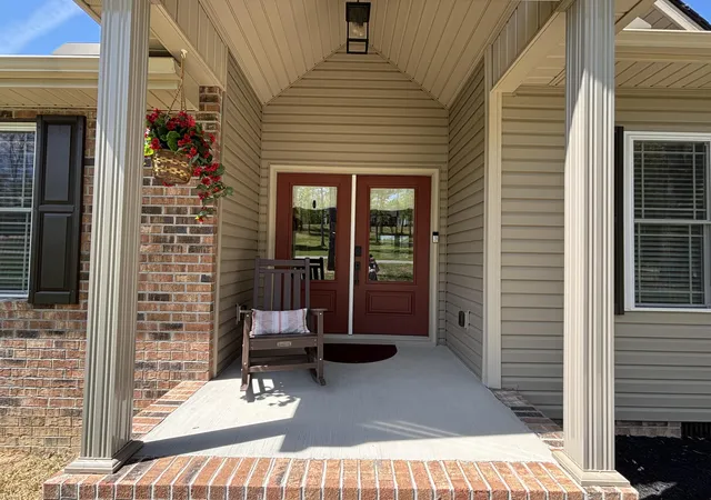 Photo 4 of Sale Pending at 108 Twin Ponds Rd, Corbin, KY 40701 | MLS# 26018794 | Listing updated on 2026-09-08