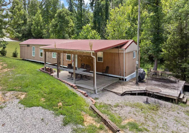 Photo 1 of Sale Pending at 121 Shinbone Dr, Monticello, KY 42633 | MLS# 26018904 | Listing updated on 2026-09-07