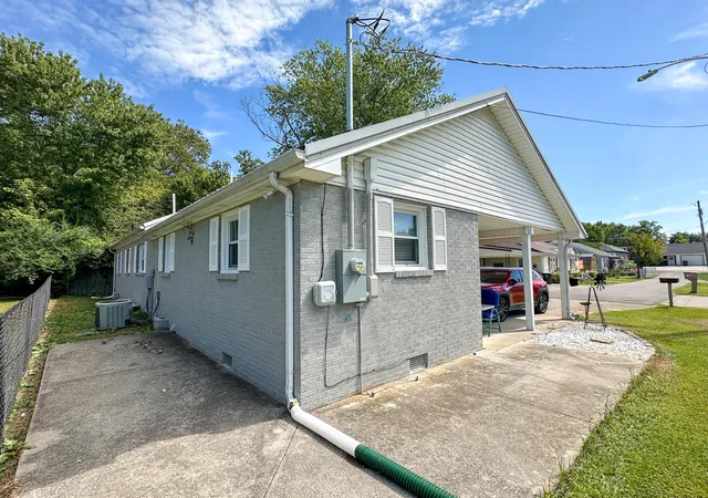 Photo 3 of Single family home for sale at 103 Fletcher Dr, London, KY 40741 | MLS# 26018796 | Listing updated on 2026-07-17