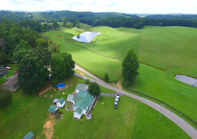 Photo 3 of Sale Pending at 354 Campbell Rd, Corbin, KY 40701 | MLS# 26019658 | Listing updated on 2026-10-19