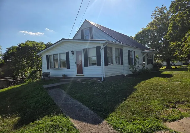 Photo 3 of Sale Pending at 1737 Tea Run Rd, Ewing, KY 41039 | MLS# 26018802 | Listing updated on 2026-08-30