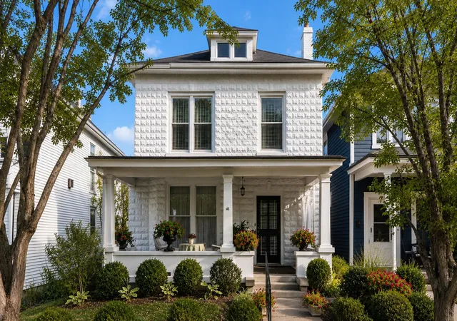 Photo 1 of Single family home for sale at 214 W Campbell St, Frankfort, KY 40601 | MLS# 26019233 | Listing updated on 2026-07-30