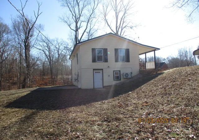 Photo 3 of Single family home for sale at 2306 Rockcastle Rd, Cadiz, KY 42211 | MLS# 26018839 | Listing updated on 2026-07-17