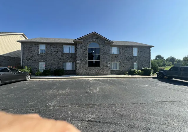 Photo 3 of Sale Pending at 502-632 502 632 Nandino Cir, Berea, KY 40403 | MLS# 26019158 | Listing updated on 2026-08-07