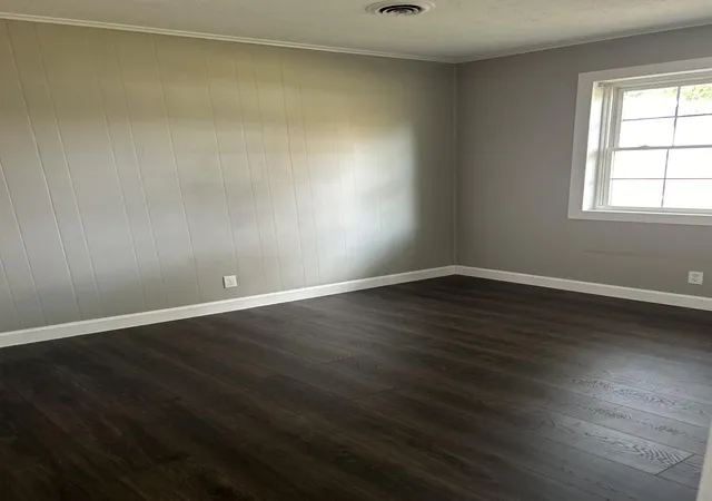 Photo 4 of Sale Pending at 5225 Ky 97, Mayfield, KY 42066 | MLS# 26018902 | Listing updated on 2026-08-21